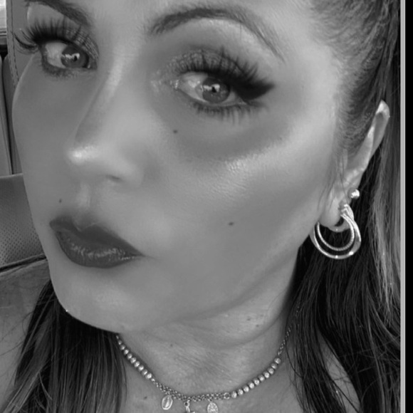 Like My Closet? Like this listing! - Picture 2 of 3